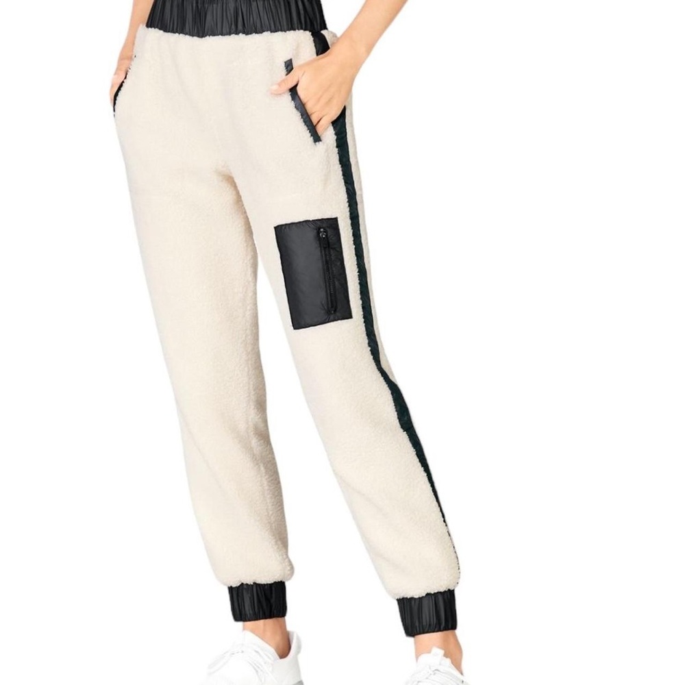 FABLETICS Alaska fleece jogger size XS